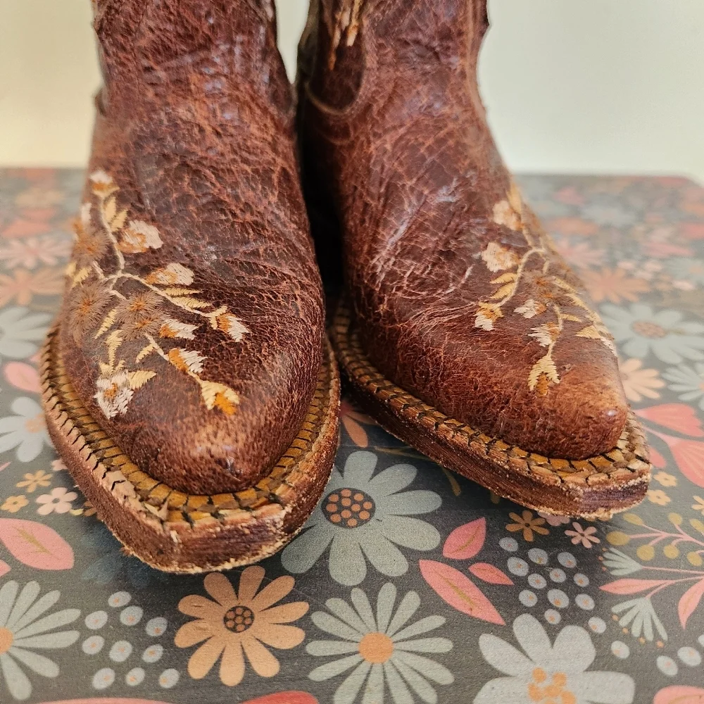 Macie Bean Kids Cowboy Boots